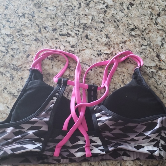 Sports bra - Picture 2 of 2